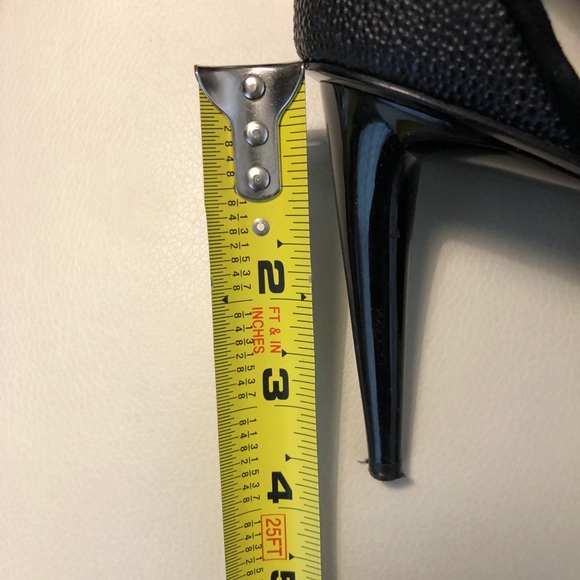 Charles Jourdan black suede pumps - Picture 4 of 6